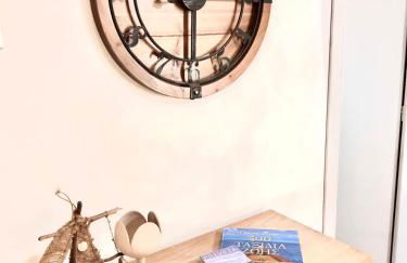 NICOL APARTMENS - Photo 1