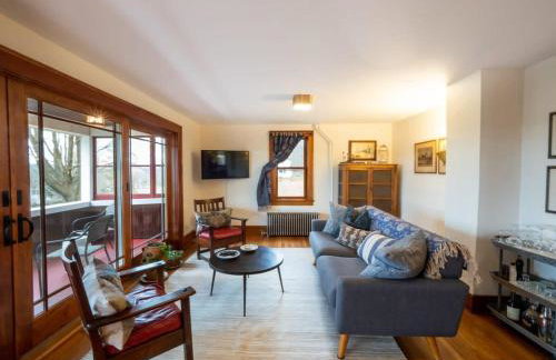 Berkshire Vacation Rentals: Centrally Located Historical Home - Foto 11