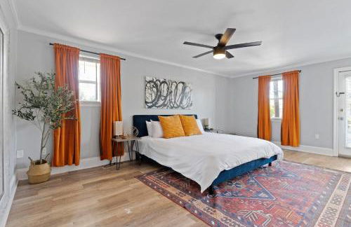 Garden District Balcony Condo w Gated Park - Foto 3