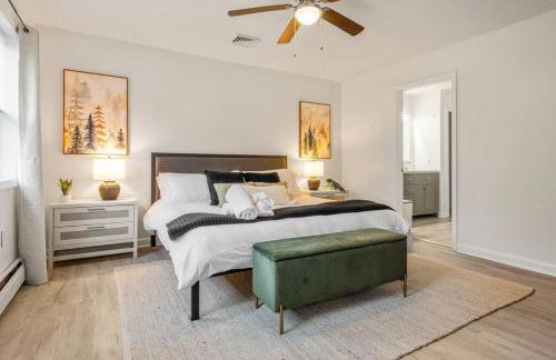 Boho Haven Hideaway - Walk to Pool,Theater,Arcades, Firepit, Lake Access - Foto 17