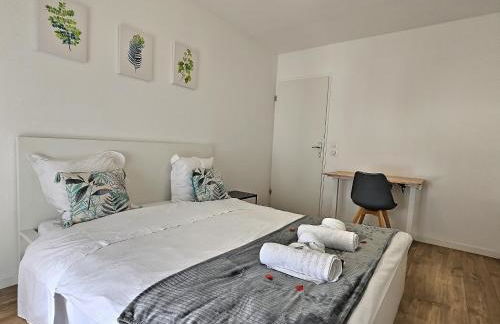 Paris & DisneyLand - 2min From Train Station - Private Indoor Parking - Foto 23