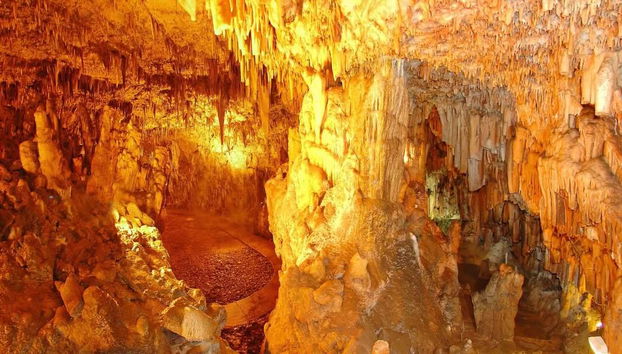 Discover the Drogarati and Melissani caves, Agia Efimia and Fiscardo Villages - Full-Day Tour - Foto 4