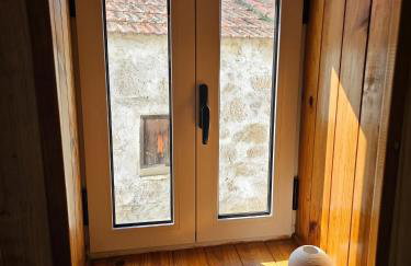 Charming House in Vila Nova de Foz Côa with Private Entrance - Foto 10