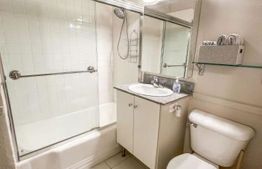 2BR Downtown Convention Center Near Attractions - Foto 33