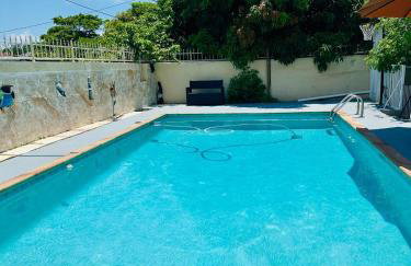 Love Story Pool House, free parking & BBQ - Foto 33