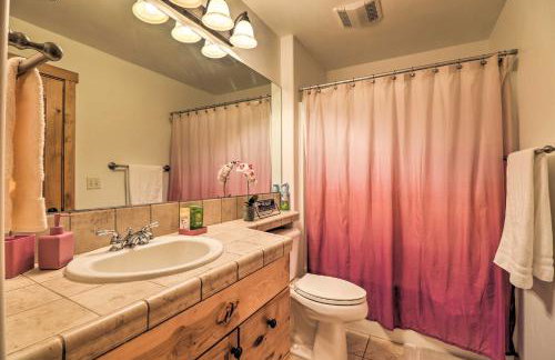 Flathead Lake Getaway with Balcony, Fireplace! - Foto 21