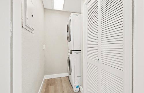 San Jose 4BR Sweet Home Prime Location - 2 Master BR - Photo 26