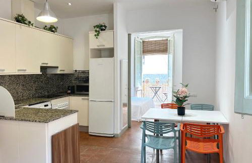 SC Apartamento céntrico con balcón - Photo 4