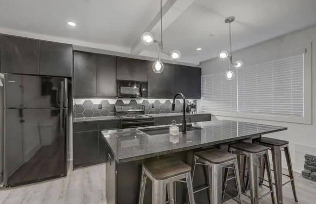 Studio9Forty - Photo 80