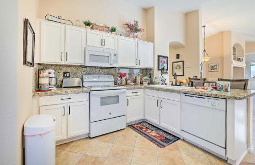 Close to Golf and Hikes! Goodyear Retreat with Pool - Foto 8