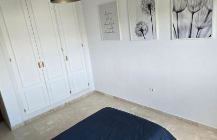 Piso muy cómodo en Estepona, Zona Selwo - Photo 24