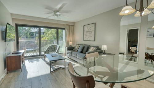 Park Shore Resort - Pool & Bar Close to Beach - Foto 4