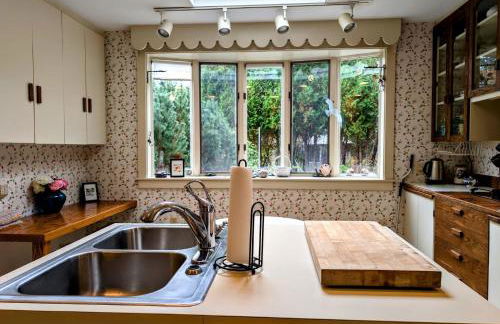 Crosby Waterfront Cottage sleeps 8 family beach 1dog Acadia - Foto 4