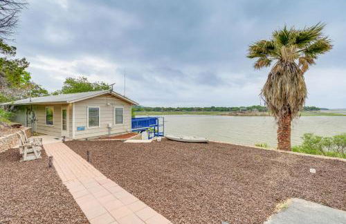 Waterfront Lake Buchanan Cottage with Kayaks! - Foto 26