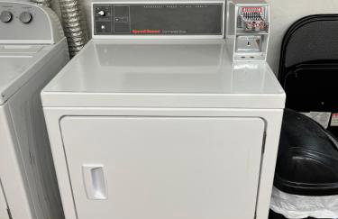 CRAFTSMAN'S MAIN FLOOR with huge DECK! - Foto 26