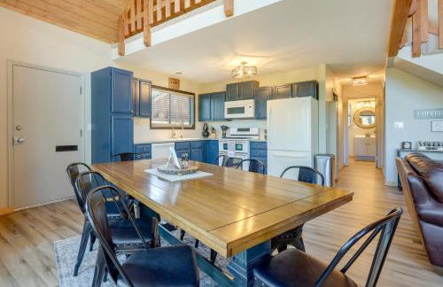 Stylish Angel Fire Cabin with Deck - 2 Mi to Ski Mtn - Foto 2