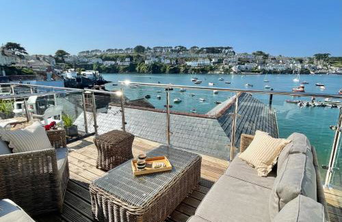 Enchanting Harbourside Cottage with Panoramic Views - Foto 1