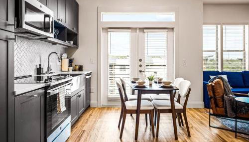 Luxurious New Unit 1Bd1Ba Pool, Golf Sim - Foto 4