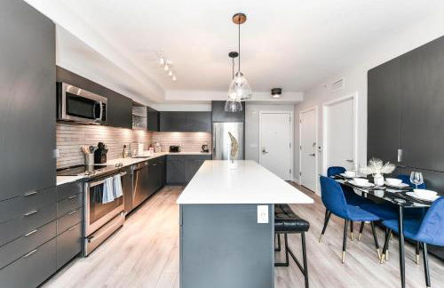 Urban 2BR Oasis with Scenic Rooftop and Gym - Foto 79