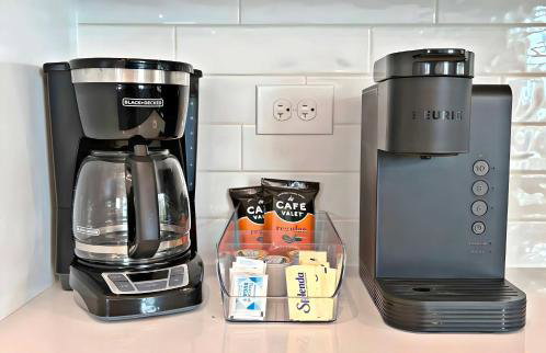 Modern 4BR Townhouse with Parking & Lake Views - WVille rep 4 - Foto 14