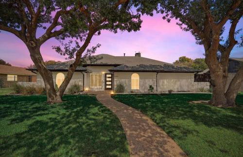 Plano Perfect Getaway - Pool Hot Tub BBQ Grill - Foto 39