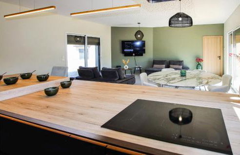 Amazing Home In Cléon D' Andran - Foto 14