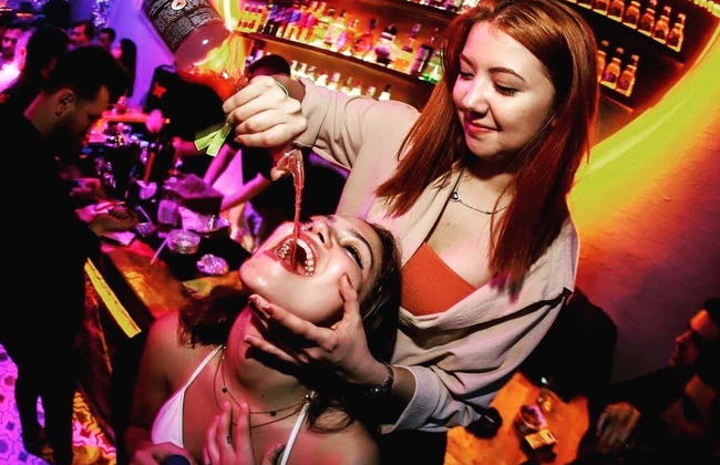 Pub Crawl ¡Tour de fiesta por Estambul! - Foto 2