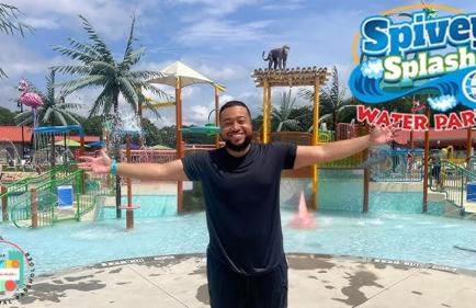 Spectacular Quiet Townhome with Modern Comfort - Foto 23