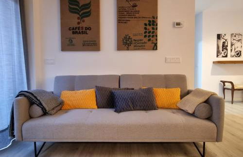 QEhome - confort, parking y cargador EV en el centro de Manresa - Photo 10