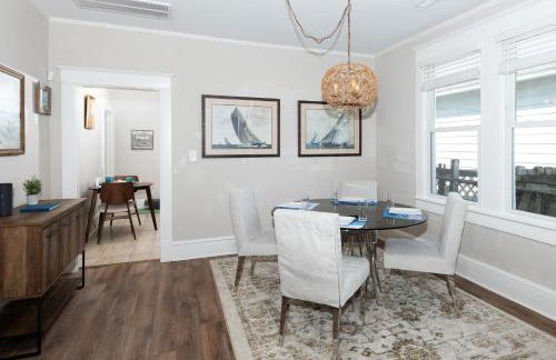 Downtown 3BR Gem - Hot Tub - Covered Parking - Fenced Yard - Foto 15