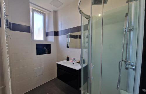 Gîte Comme Chez Vous à Lunéville confort, calme et séjour en Lorraine - Foto 16