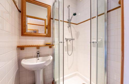 Chalet De Charme à la Montagne - Foto 21