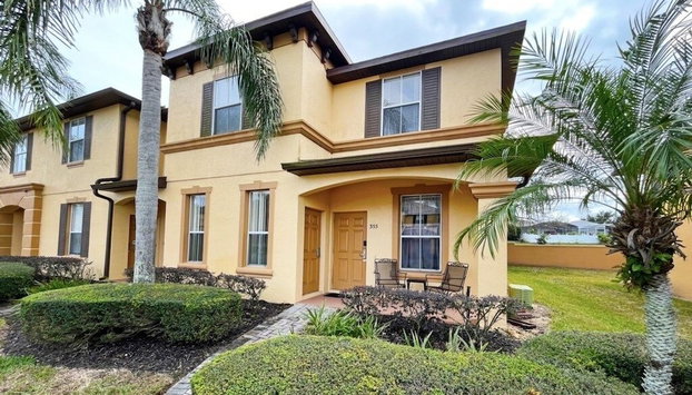 Regal Getaway 4 Bedroom Townhouse by RedAwning - Foto 2, Imagen principal