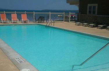 Third Floor Suite with lots of amenties - Foto 17