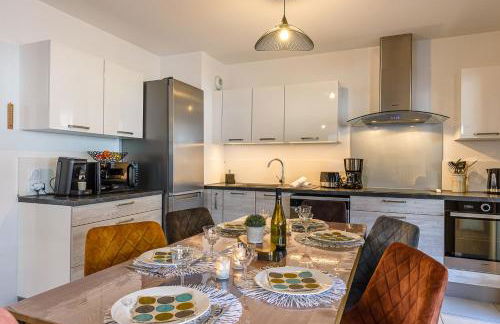 Les Balcons de la Suite - coeur de village, terrasse - Photo 12