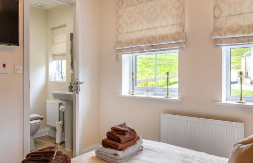 High Peak Retreat - Photo 10