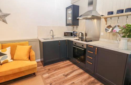 Teal Cottage - Photo 8