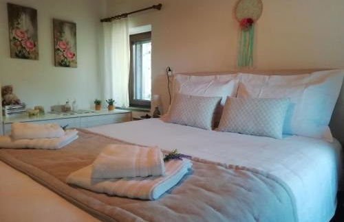 Cosy lake house, μια ανάσα πριν τη λίμνη - Photo 2