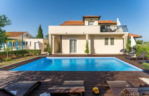 Grandfather's House - Photo 4