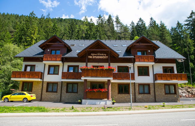 Apartmány TRI STUDNIČKY - Foto 1