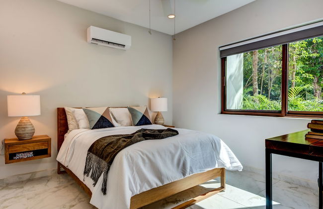 Casa Sieva 4 BDRM luxury villa sleeps 8 - Photo 10