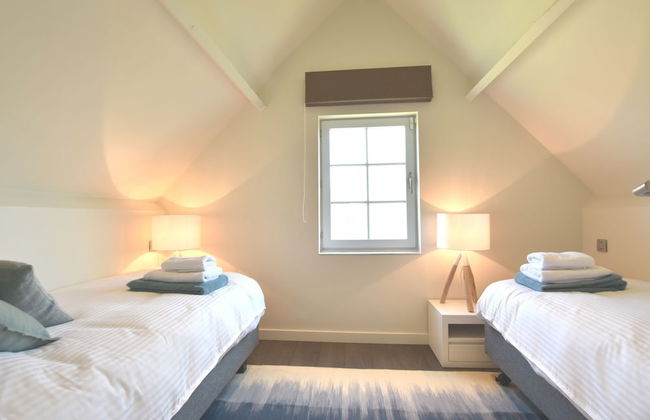 Luxury Villa in Sint-Idesbald with Hot Tub - Photo 13