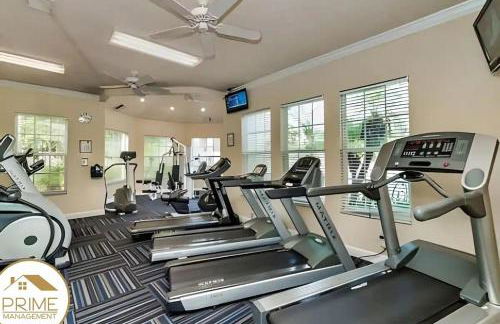 Renewed & Cozy 4BD Great Location near Disney - Photo 22