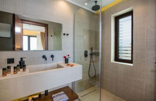 Almi-Cove Hilltop Villas - Photo 6