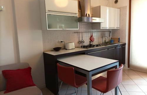 Venice Cove apartment 15mVenice -free park- near airport - Photo 9