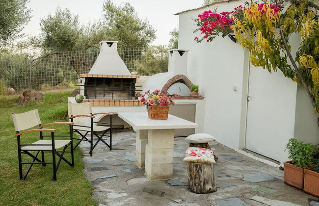 Villa Armi Large Private Pool Walk to Beach Sea Views A C Wifi Eco-friendly - 2809 - Foto 33