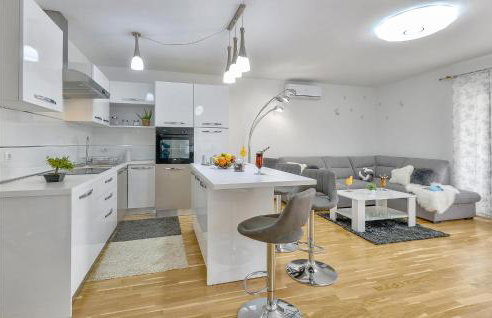 Gorgeous Home In Varazdin Breg With Sauna - Foto 31
