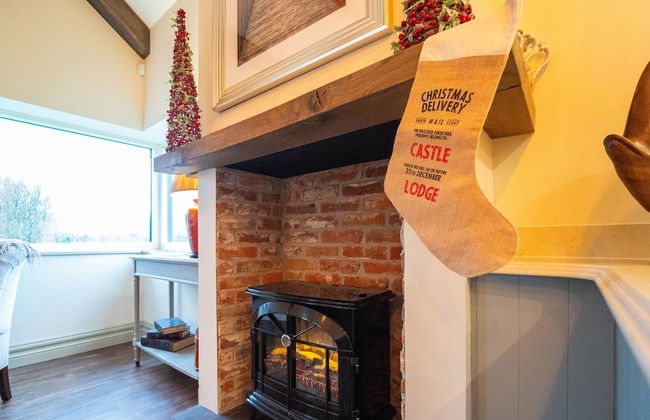 Luxury Castle Lodge - Photo 25