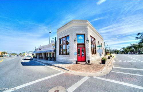 Historic GWALTNEY HOUSE-Cottage at St Andrew's Bay - Photo 25