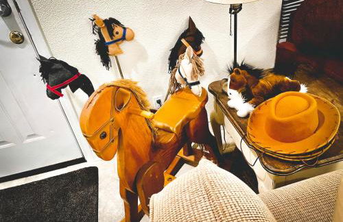 Wild Stallion HOT TUB Sleeps 4 Darts Private - Foto 10